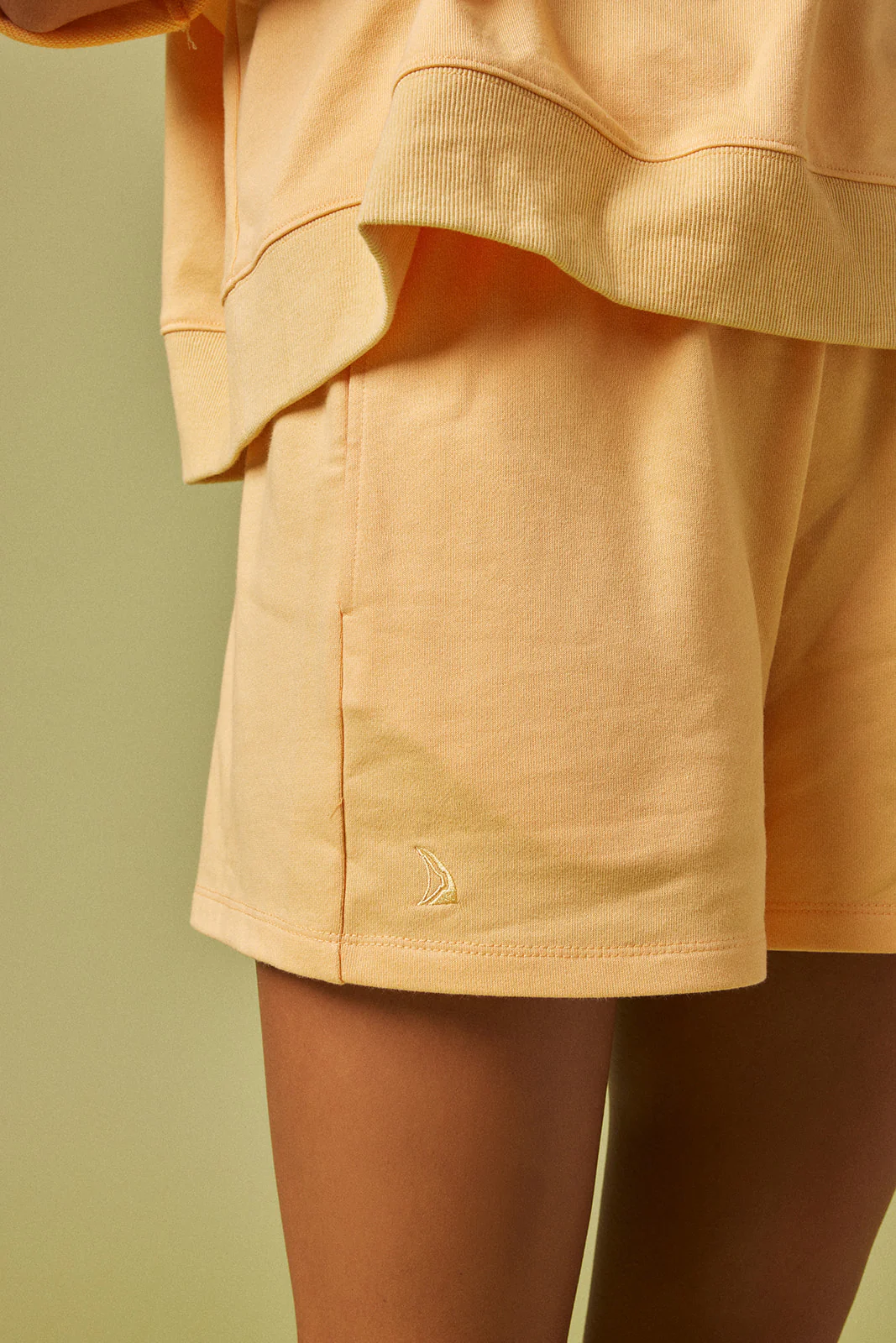 EVERYDAY SWEATSHORT CREAMSICLE - Image 4