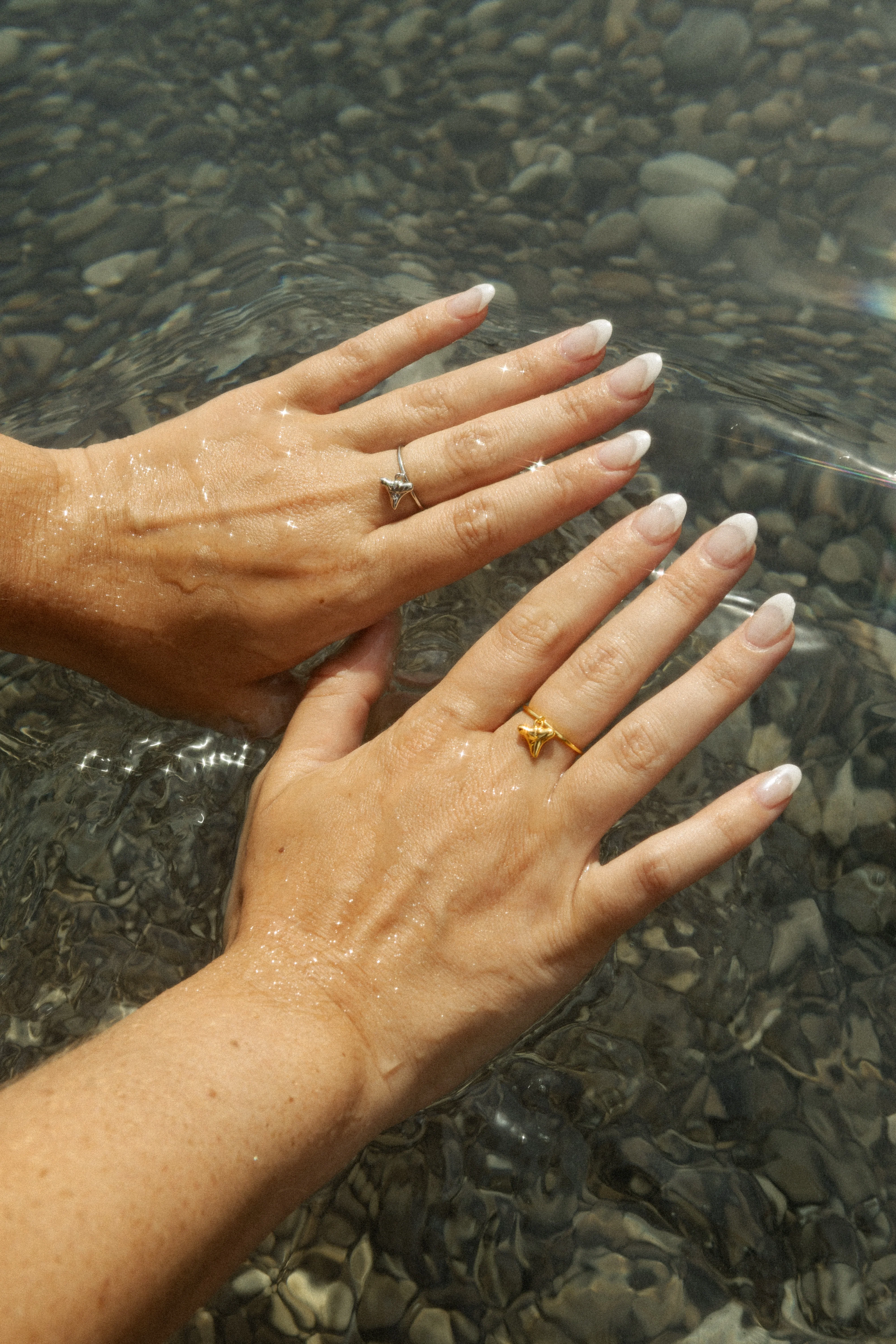 POSITANO DAINTY CHARM RING SILVER - Image 3