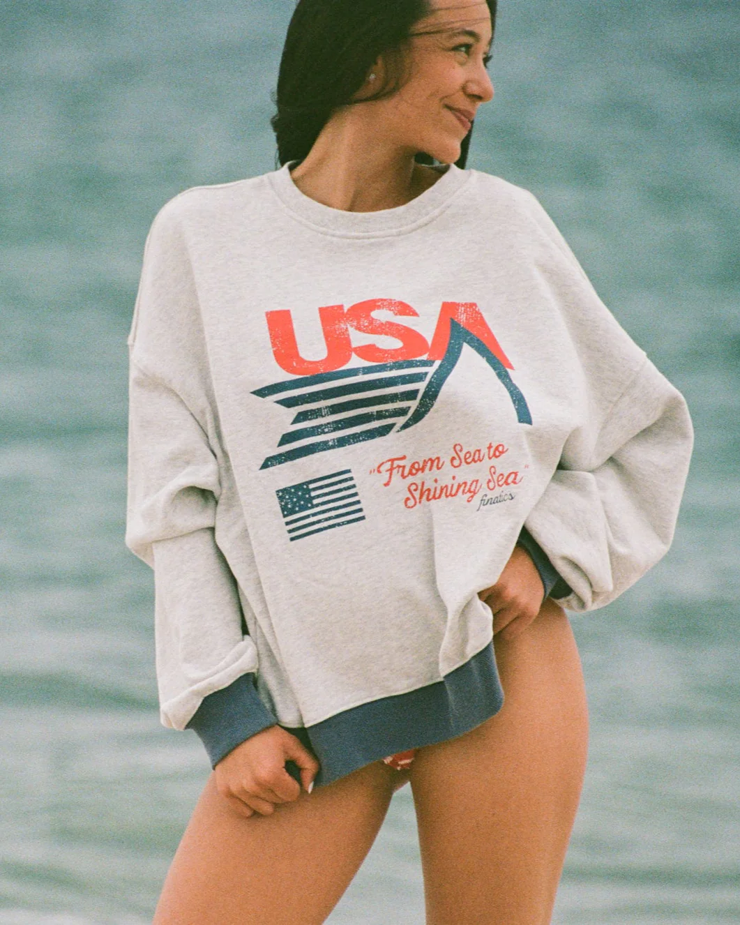 USA CREWNECK